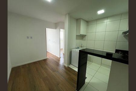 Apartamento para alugar com 32m², 2 quartos e sem vaga Apartamento para alugar com 32m², 2 quartos e sem vagaSala