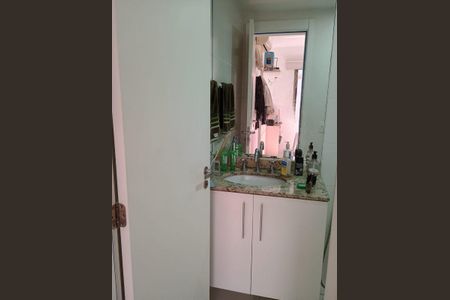 Apartamento à venda com 94m², 3 quartos e 1 vagaBanheiro 2