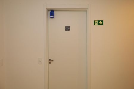 Apartamento para alugar com 33m², 2 quartos e sem vagaPorta do apartamento - Lockbox instalada