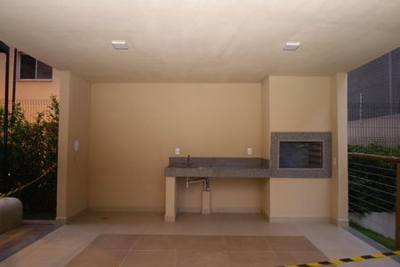Apartamento para alugar com 33m², 2 quartos e sem vagaÁrea comum - Churrasqueira