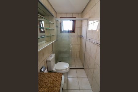Apartamento à venda com 81m², 2 quartos e 1 vaga Apartamento à venda com 81m², 2 quartos e 1 vagaBanheiro da Suíte