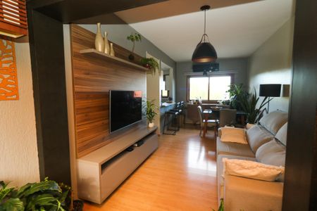 Apartamento à venda com 81m², 2 quartos e 1 vaga Apartamento à venda com 81m², 2 quartos e 1 vagaSala