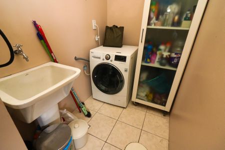 Apartamento à venda com 81m², 2 quartos e 1 vaga Apartamento à venda com 81m², 2 quartos e 1 vagaÁrea de Serviço