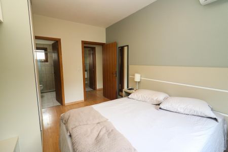 Apartamento à venda com 81m², 2 quartos e 1 vaga Apartamento à venda com 81m², 2 quartos e 1 vagaQuarto Suíte