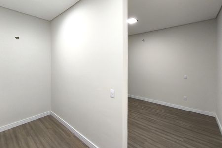 Casa de condomínio à venda com 300m², 4 quartos e 4 vagas Casa de condomínio à venda com 300m², 4 quartos e 4 vagasSuíte 1