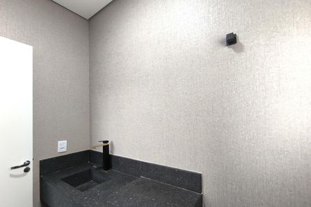 Casa de condomínio à venda com 300m², 4 quartos e 4 vagas Casa de condomínio à venda com 300m², 4 quartos e 4 vagasLavabo