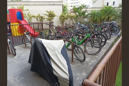 Apartamento à venda com 46m², 2 quartos e 1 vaga Apartamento à venda com 46m², 2 quartos e 1 vagaBicicletário