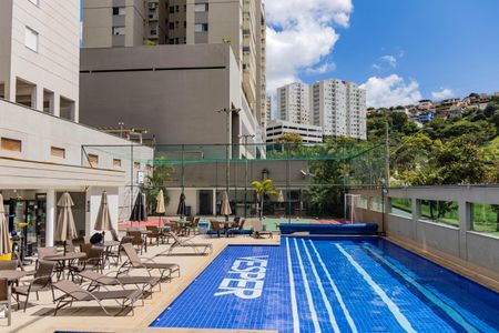 Apartamento para alugar com 83m², 3 quartos e 2 vagasÁrea comum - Piscina
