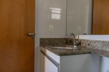 Apartamento para alugar com 83m², 3 quartos e 2 vagasBanheiro da Suíte