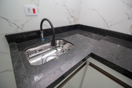 Apartamento para alugar com 47m², 2 quartos e sem vagaCozinha - Torneira