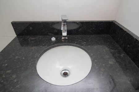 Apartamento para alugar com 47m², 2 quartos e sem vagaBanheiro