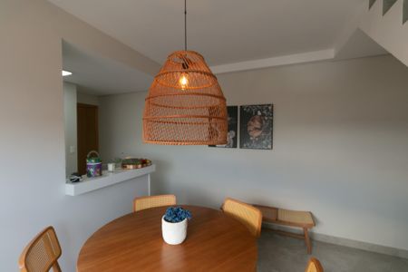 Apartamento à venda com 130m², 2 quartos e 2 vagas Apartamento à venda com 130m², 2 quartos e 2 vagasSala de Jantar