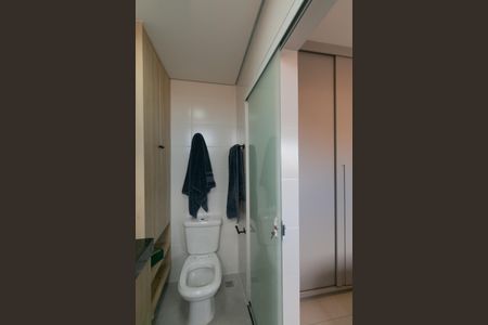 Apartamento à venda com 130m², 2 quartos e 2 vagas Apartamento à venda com 130m², 2 quartos e 2 vagasBanheiro Suite