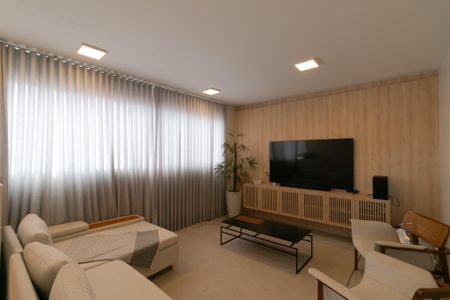 Apartamento à venda com 130m², 2 quartos e 2 vagas Apartamento à venda com 130m², 2 quartos e 2 vagasSala