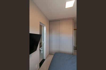 Apartamento à venda com 130m², 2 quartos e 2 vagas Apartamento à venda com 130m², 2 quartos e 2 vagas Suíte
