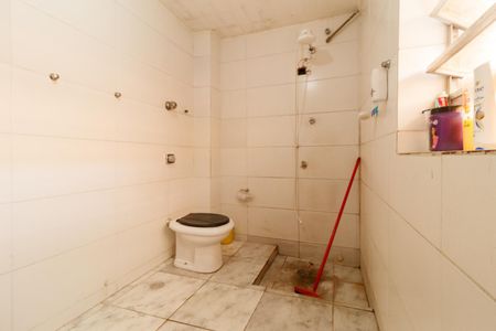 Casa à venda com 460m², 3 quartos e 8 vagasBanheiro