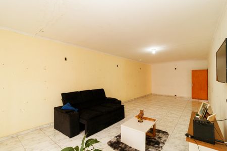 Casa à venda com 460m², 3 quartos e 8 vagasSala