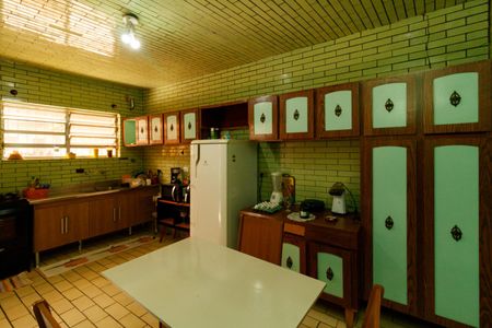 Casa à venda com 460m², 3 quartos e 8 vagasCozinha