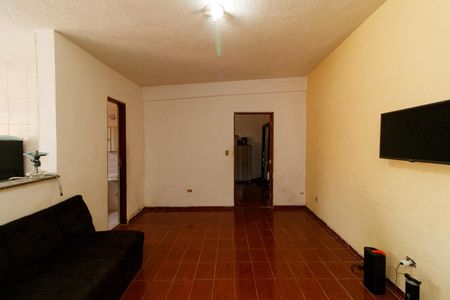 Casa à venda com 460m², 3 quartos e 8 vagasCasa 2