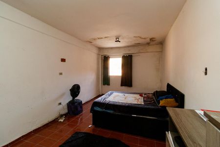 Casa à venda com 460m², 3 quartos e 8 vagasCasa 2