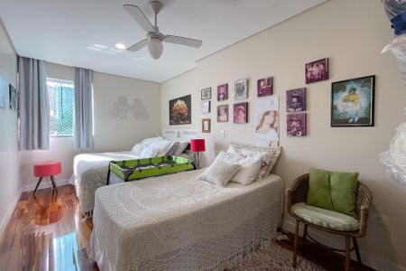 Casa à venda com 380m², 3 quartos e 6 vagasQuarto 2