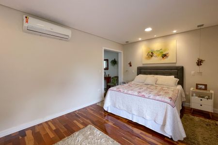 Casa à venda com 380m², 3 quartos e 6 vagasSuíte