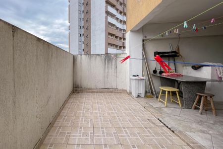 Casa à venda com 380m², 3 quartos e 6 vagasVaranda