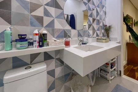 Casa à venda com 380m², 3 quartos e 6 vagasBanheiro - Suíte