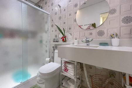 Casa à venda com 380m², 3 quartos e 6 vagasBanheiro - Suíte