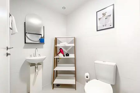 Apartamento à venda com 28m², 1 quarto e sem vaga Apartamento à venda com 28m², 1 quarto e sem vagaBanheiro