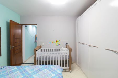 Casa à venda com 138m², 4 quartos e 2 vagas Casa à venda com 138m², 4 quartos e 2 vagasQuarto 1