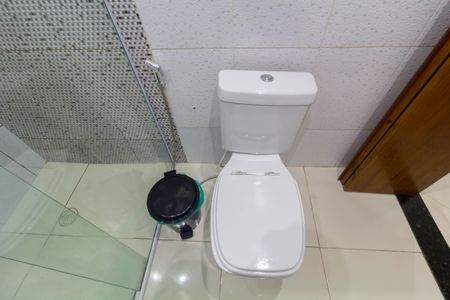 Casa à venda com 138m², 4 quartos e 2 vagas Casa à venda com 138m², 4 quartos e 2 vagasBanheiro