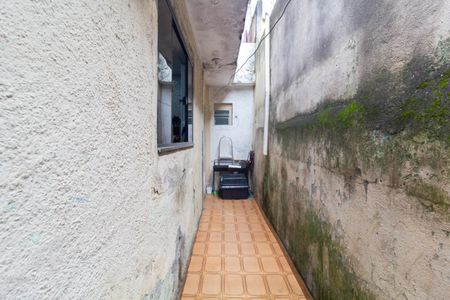 Casa à venda com 138m², 4 quartos e 2 vagas Casa à venda com 138m², 4 quartos e 2 vagasCorredor