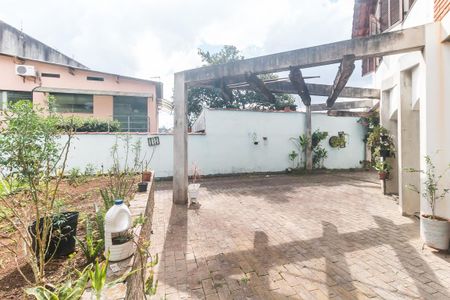 Casa para alugar com 367m², 4 quartos e 7 vagasQuintal