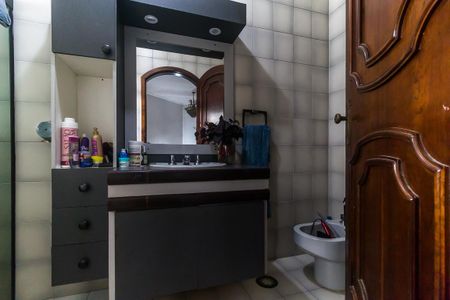 Casa para alugar com 367m², 4 quartos e 7 vagasBanheiro