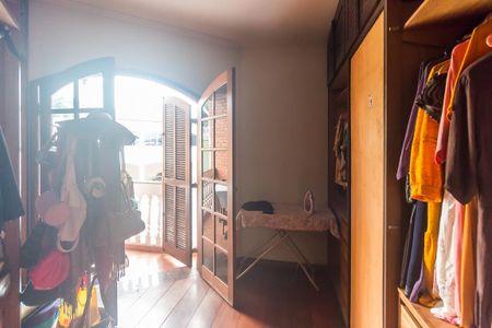 Casa para alugar com 367m², 4 quartos e 7 vagasCloset