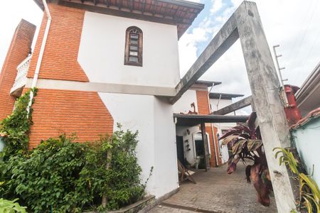 Casa para alugar com 367m², 4 quartos e 7 vagasFachada