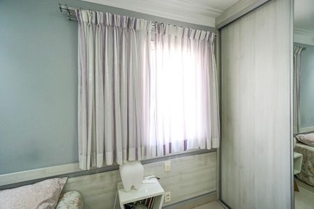 Apartamento à venda com 110m², 3 quartos e 2 vagasQuarto 02