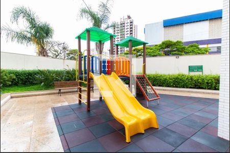 Apartamento à venda com 110m², 3 quartos e 2 vagasÁrea comum -Playground