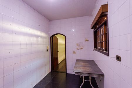 Casa à venda com 318m², 5 quartos e 6 vagas Casa à venda com 318m², 5 quartos e 6 vagasCozinha