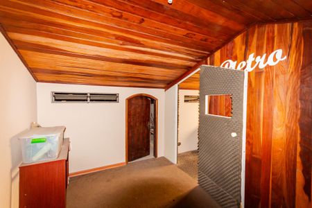 Casa à venda com 318m², 5 quartos e 6 vagas Casa à venda com 318m², 5 quartos e 6 vagasÁrea Gourmet