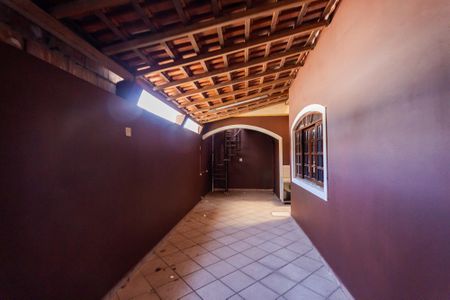 Casa à venda com 318m², 5 quartos e 6 vagas Casa à venda com 318m², 5 quartos e 6 vagasGaragem