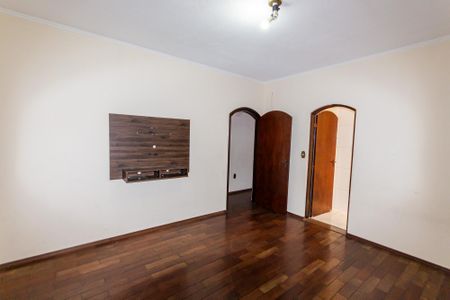 Casa à venda com 318m², 5 quartos e 6 vagas Casa à venda com 318m², 5 quartos e 6 vagasSuíte