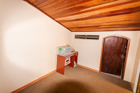 Casa à venda com 318m², 5 quartos e 6 vagas Casa à venda com 318m², 5 quartos e 6 vagasÁrea Gourmet