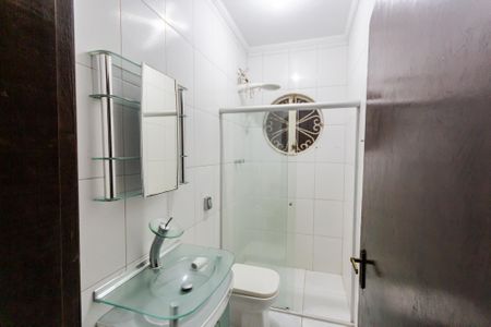 Casa à venda com 318m², 5 quartos e 6 vagas Casa à venda com 318m², 5 quartos e 6 vagasBanheiro