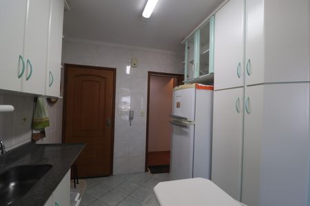 Apartamento à venda com 93m², 3 quartos e 2 vagasCozinha