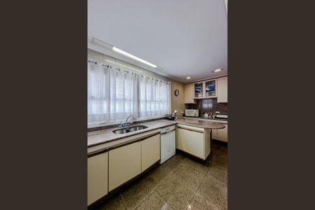 Apartamento para alugar com 300m², 4 quartos e 3 vagasCozinha