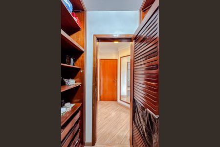 Apartamento para alugar com 300m², 4 quartos e 3 vagasCloset da Suíte 1