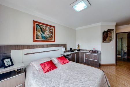 Apartamento para alugar com 300m², 4 quartos e 3 vagasSuíte 1