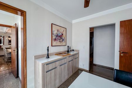 Apartamento para alugar com 300m², 4 quartos e 3 vagasCopa